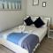 Modern and Spacious Apt6 - sleeps 6 - free parking - 戈尔韦