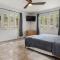 Beachfront Getaway at Ocean View Castle Condo - أغوادا