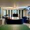 Best Location Fun 2 Living Rooms and Game Room - بولدر
