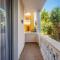 Sea La Vie Apartment