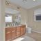 Oceanfront Villa with Skyline Views - Keansburg