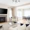 Harbor by Rove Travel 4BR Family with Heated Pool and BBQ - 东汉普顿