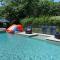 Harbor by Rove Travel 4BR Family with Heated Pool and BBQ - 东汉普顿