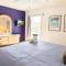 5 beddrooms pool home Gated community Davenport