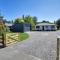Modern Comfort - Ashburton Holiday Home