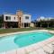 Casa Barrio Privado, with a pool