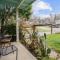 4BR Hyde Park Oasis with Pool Jacuzzi Cabana - Austin