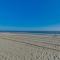 Relax and Unwind on the Oceanfront Private Balcony BB12th - Мертл-Біч