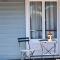 Signal Cottage close to beach and Semaphore Road