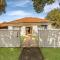 3BR Home 1km From Bendigos CBD