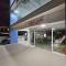 Elegant Studio with balcony unit 625 - 6th floor - near Ateneo De Cebu - High speed internet - Northwoods Place - 曼达维市