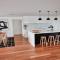 The Pool House - Light and Spacious
