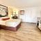Super 8 by Wyndham Salina/Scenic Hills Area - Salina