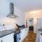 FREE Parking, Stoke, Sleeps 10, Spacious Home - Stoke-on-Trent
