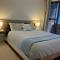 5mins Walk to Central Station - 2 Bedroom 2 Level