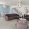 4 bdr villa with huge patio area and walking distance to beach