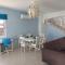 4 bdr villa with huge patio area and walking distance to beach