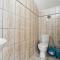 4 bdr villa with huge patio area and walking distance to beach