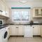 4 bdr villa with huge patio area and walking distance to beach