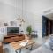 Spacious 1B with Balcony Overlooking City Views - Dubaj
