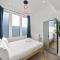 Convenient Apartment in Greenwich by 53 Degrees Property, Ideal for Long Stays, Central Location! - Londra