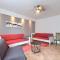Wohnung In Fažana Mit Gemeinsamem Pool Und Garten - Fažana