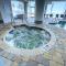 Low FloorModern Building, Pools Direct Oceanfront - Мертл-Біч