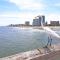 Low FloorModern Building, Pools Direct Oceanfront - Мертл-Біч