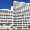 Stunning Ocean Front Views steps to BoardwalkPier - Мертл-Біч