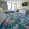 NEW Ocean Annie's Oceanview Studio Heated Pools! - Мертл-Біч