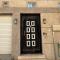 Urban Bunks Hostel - سرير في غرفة مشتركة