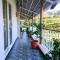 Cloud & Mist Inn-Whole Villa Stay with Mountain Views in Kotagiri, Near Ooty