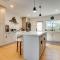 Updated Home with Private Deck, 1 Mi to Rose Bowl! - باسادينا
