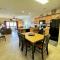 Walk-in Condo A-4