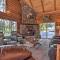 Cascade Cabin with Mountain View and River Access