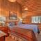 Cascade Cabin with Mountain View and River Access Cascade Cabin with Mountain View and River Access