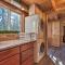Cascade Cabin with Mountain View and River Access