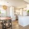 2BR Oceanfront Retreat in Manhattan Beach - شاطئ مانهاتن