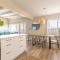 2BR Oceanfront Retreat in Manhattan Beach - شاطئ مانهاتن