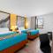 Super 8 by Wyndham Elizabethtown