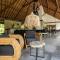 Villa Themma Jungle - Sumptuous 3BR Luxury Villa with Majestic Jungle View North of Ubud - 乌布