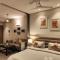 Hostie Asita - Studio Apartments with Pvt Kitchenette, Noida