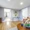 half Mi to Dtwn and Harbor Park Home with Large Yard! - روكلاند
