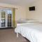 Whittonlodge sleeps28 Hottub pool table