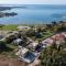 Quercus Village Penthouse with jacuzzi