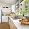 Charming Retreat in Exclusive Glebe Estate