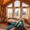 Breathtaking ViewsTwo Bedroom Cabin with Hot tub