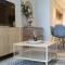 West Side Place 2BR with Pool Sauna Gym and Luxe Living
