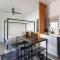 Sleek Luxury Studio with Patio LAX & Beach Access - 洛杉矶