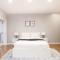 Gold Coast Pristine Home Rooftop PoolTable Parking - شيكاغو